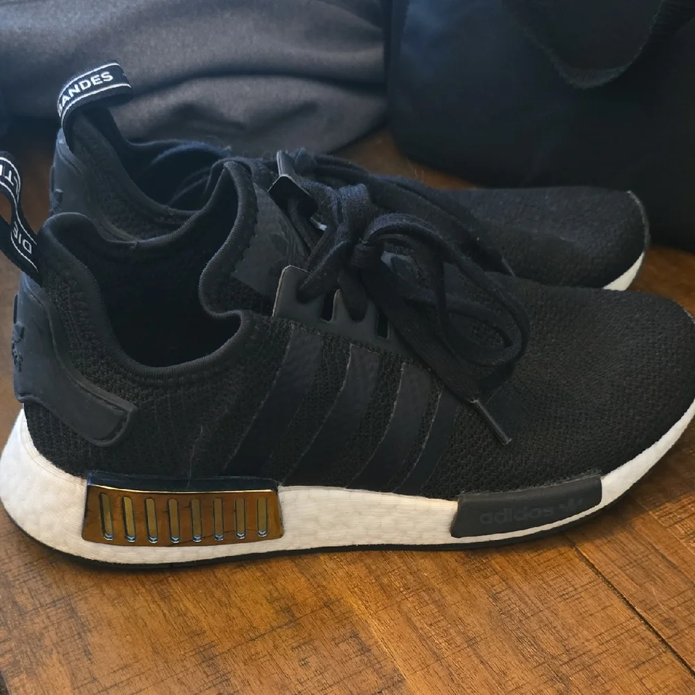 Adidas Black and White Sneakers for Everyday Comfort - Picture 1 of 12